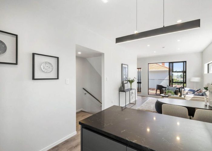  at 10/1B Egremont Street, Belmont, North Shore City, Auckland