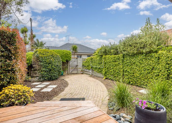  at 3/2 Atkin Avenue, Mission Bay, Auckland