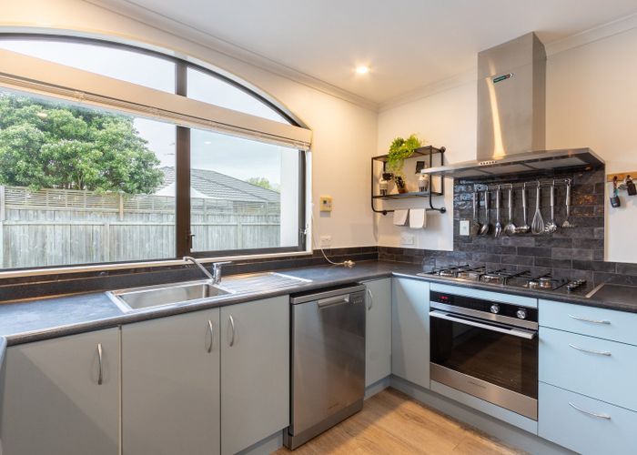  at 94 Weggery Drive, Waikanae Beach, Waikanae