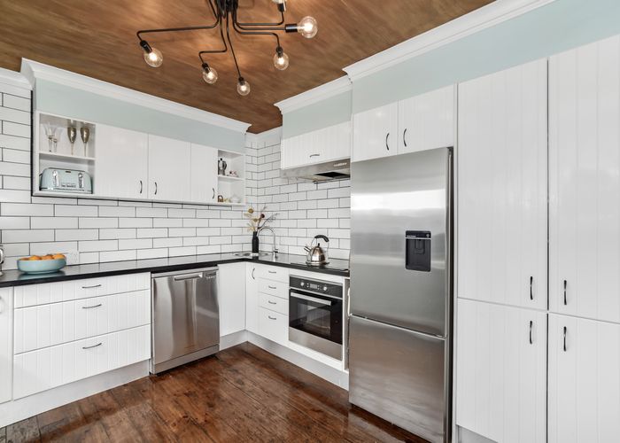  at 30 Watling Street, Gate Pa, Tauranga