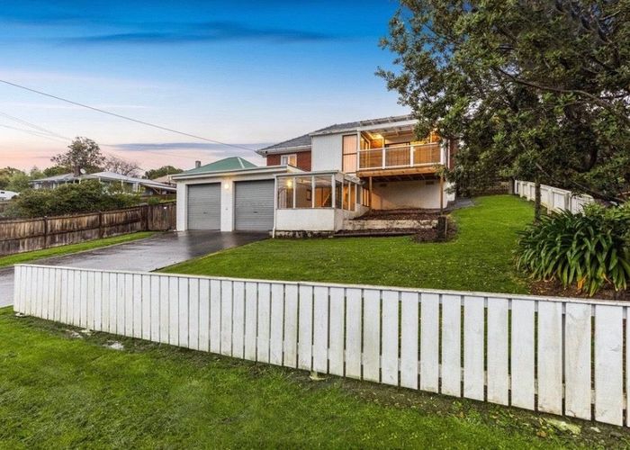  at 15 Gunson Road, Mount Wellington, Auckland City, Auckland