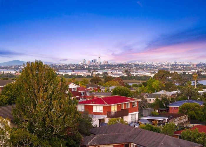  at 9 Nui Mana Place, Te Atatu South, Waitakere City, Auckland