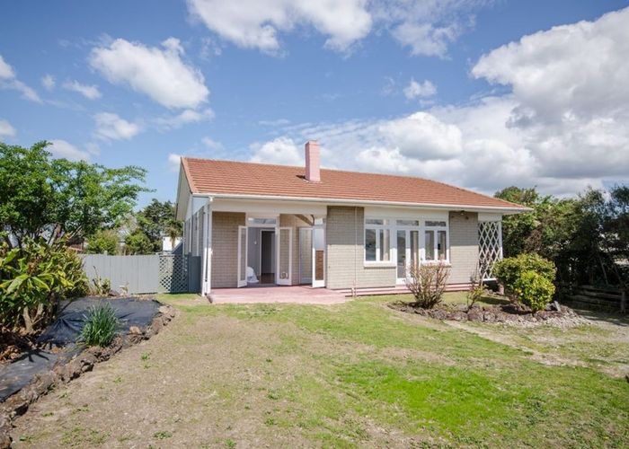  at 13 Tiverton Road, Avondale, Auckland City, Auckland