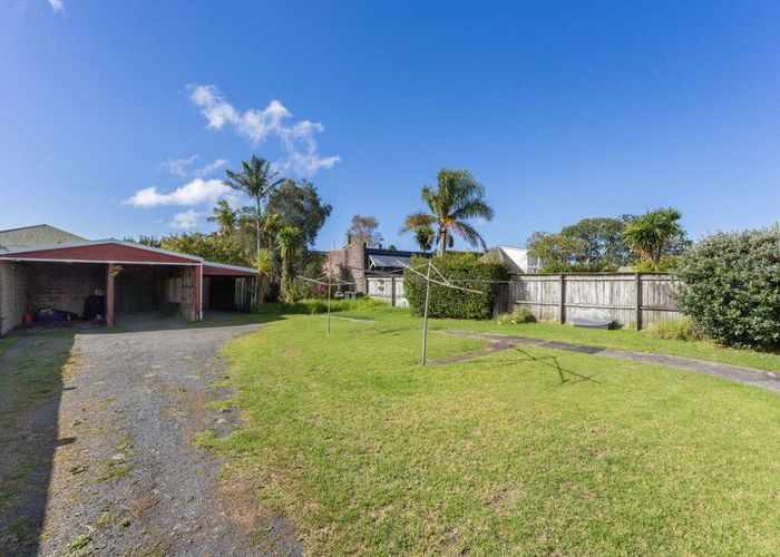  at 8 Dexter Avenue, Mount Eden, Auckland
