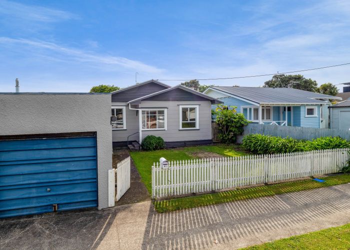  at 41 Lyn Street, Lynmouth, New Plymouth, Taranaki