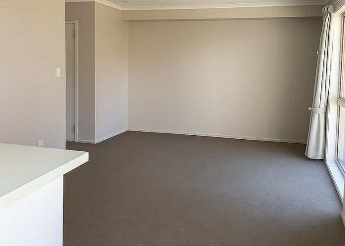  at 2/11 Jones Crescent, Melville, Hamilton, Waikato