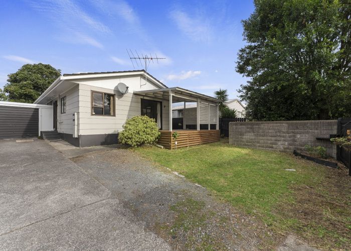  at 2/2 Burundi Avenue, Clendon Park, Manukau City, Auckland