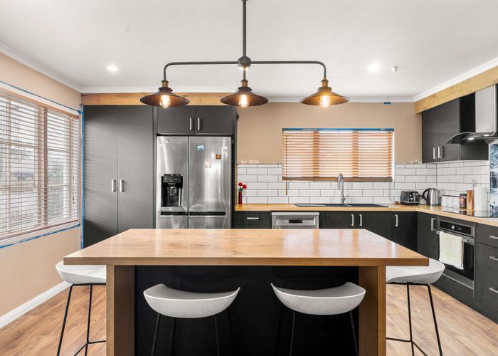  at 208 Ngamotu Road, Spotswood, New Plymouth