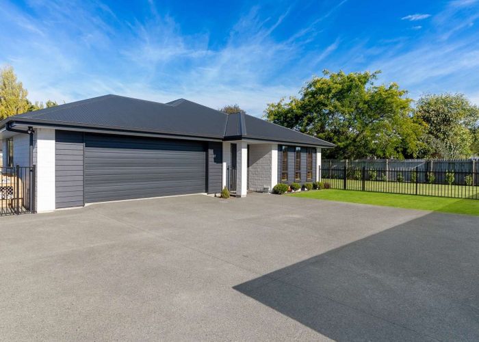  at 37 Roxburgh Place, Tinwald, Ashburton