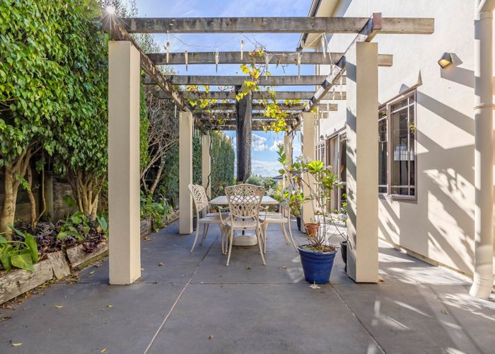  at 174 Kittiwake Drive, Schnapper Rock, North Shore City, Auckland