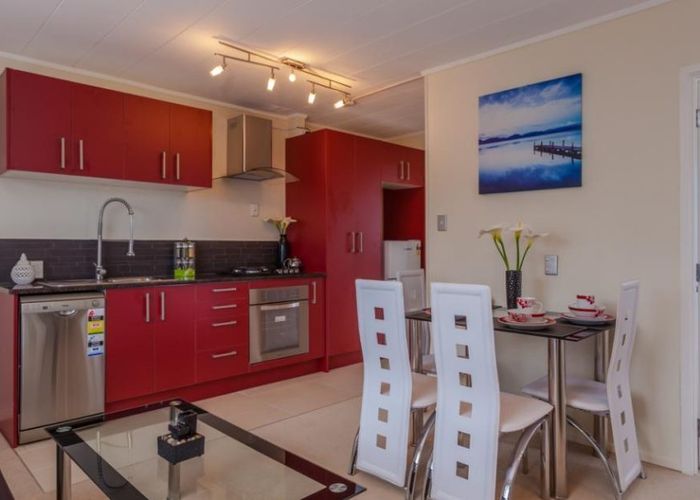  at 9/86 Owairaka Avenue, Owairaka, Auckland City, Auckland