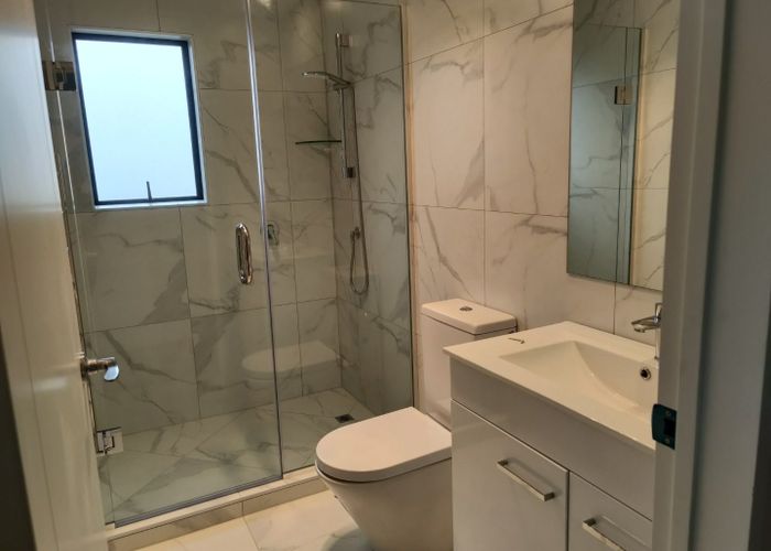  at 2/16 William Roberts Road , Pakuranga, Manukau City, Auckland