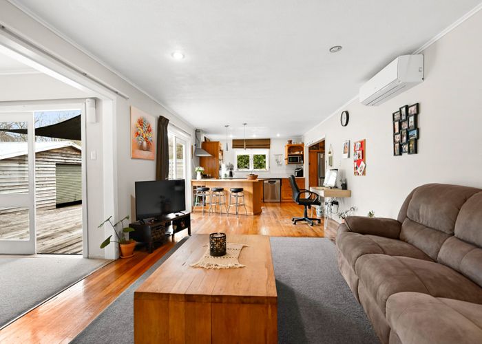  at 69 Montgomery Crescent, Bader, Hamilton