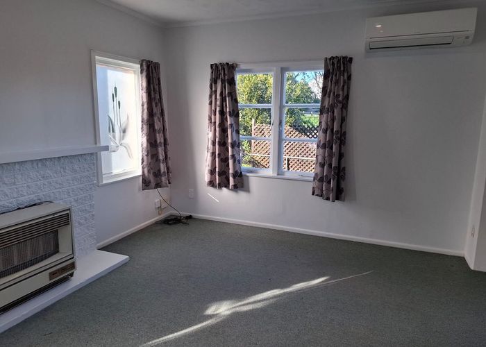  at 93 Lake Crescent, Hamilton Lake, Hamilton, Waikato