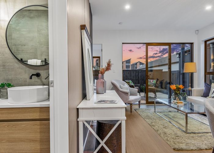  at 21 Paretao Street, Massey, Auckland