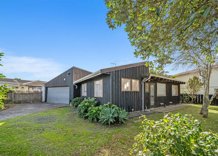  at 21 Taitapu Street, Massey, Auckland