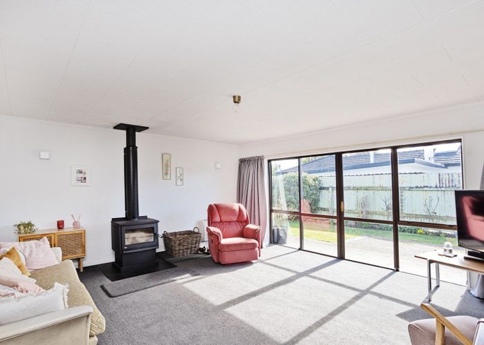  at 90 Lowe Street, Avenal, Invercargill
