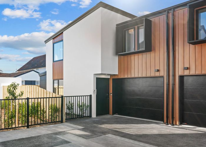  at 2/130 Holly Road, St. Albans, Christchurch City, Canterbury