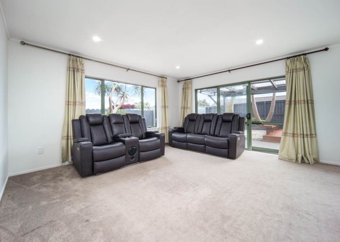 at 12 Broadhurst Road, Flat Bush, Manukau City, Auckland