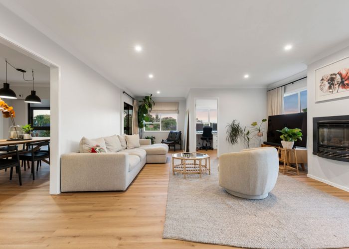  at 14 Hamish Place, Sunnyhills, Manukau City, Auckland