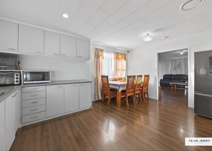  at 9 Shalimar Place, Clover Park, Manukau City, Auckland