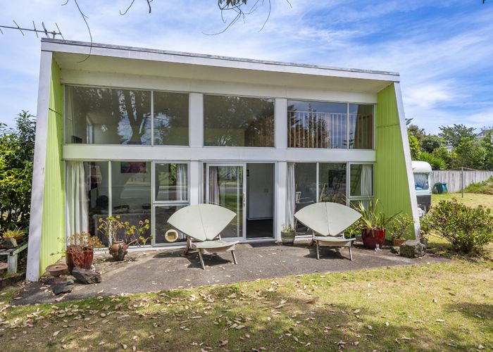  at 41 Queens Road, Waikanae Beach, Kapiti Coast, Wellington