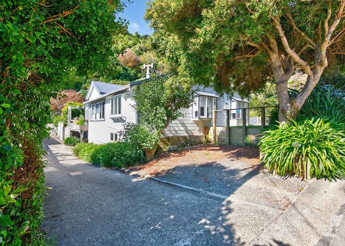  at 31 Nikau Street, Eastbourne, Lower Hutt, Wellington