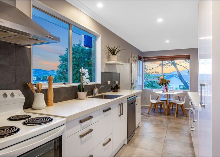  at 184 Conclusion Street, Ascot Park, Porirua