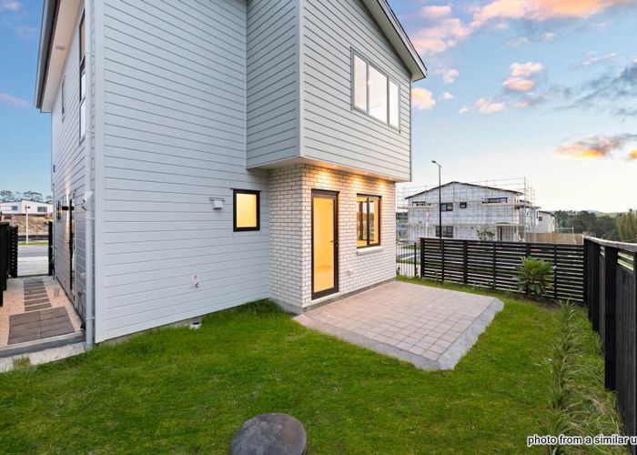  at 17 Whiteywood Street, Westgate, Waitakere City, Auckland