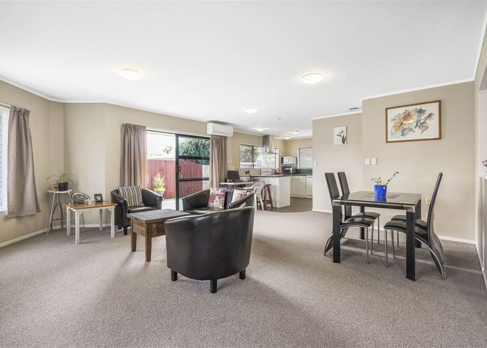  at 17 Mews Pl, Forest Lake, Hamilton, Waikato