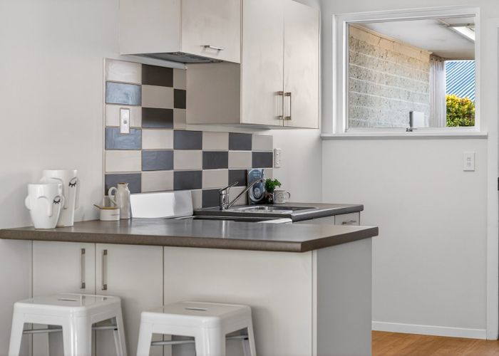  at Flat 2/33 Eastling Street, Bishopdale, Christchurch City, Canterbury