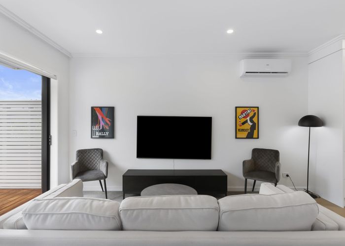  at 13 Wakatipu Street, Point Chevalier, Auckland