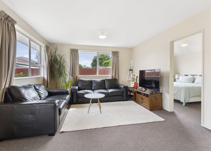  at 2/676 Gloucester Street, Linwood, Christchurch