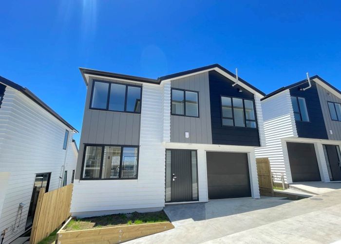  at 4/26 Botany Road, Howick, Manukau City, Auckland