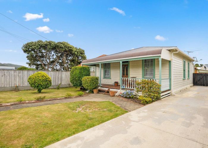  at 18 York Street, Moera, Lower Hutt