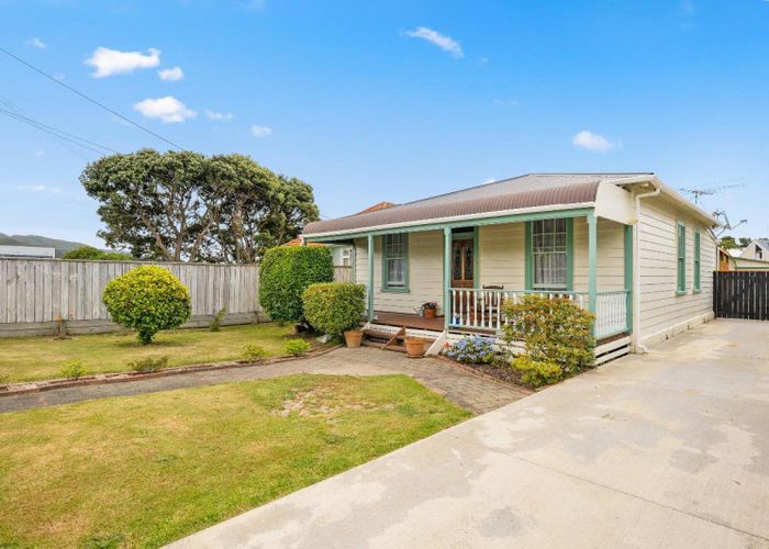  at 18 York Street, Moera, Lower Hutt