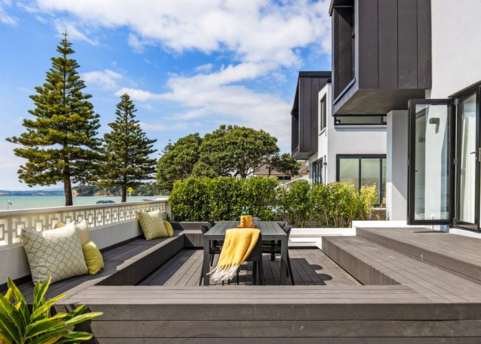  at 18A The Esplanade, Eastern Beach, Manukau City, Auckland