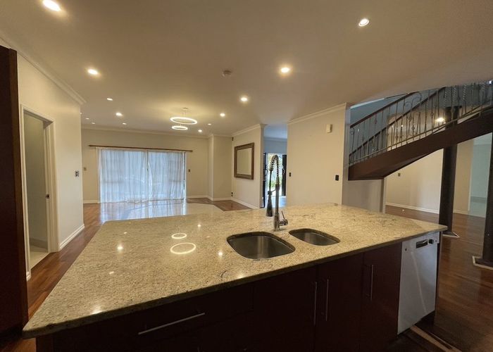  at 38C Wicklam Lane, Greenhithe, Auckland