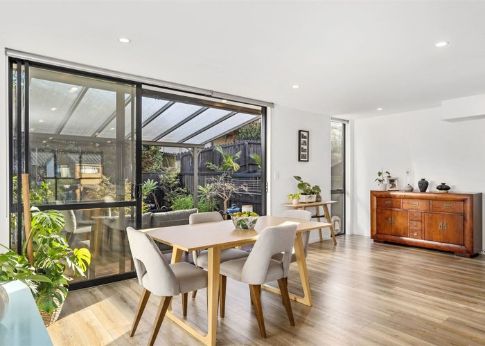  at 42 Seafarer Crescent, Stanmore Bay, Whangaparaoa