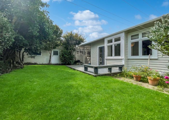  at 25 Chamberlain Road, Karori, Wellington, Wellington