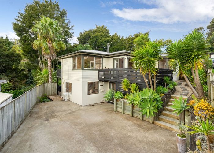  at 19 Beeche Place, Birkdale, Auckland