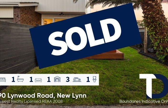  at 4/90 Lynwood Road, New Lynn, Auckland