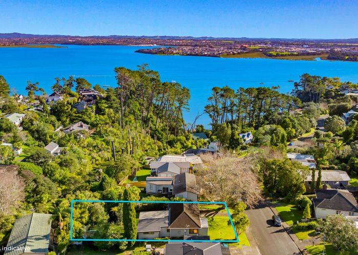  at 14 Rosecamp Road, Beach Haven, North Shore City, Auckland