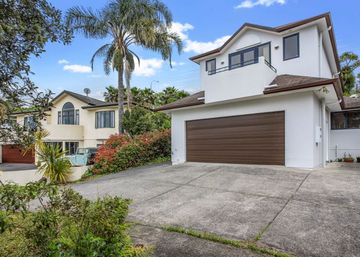  at 43 Bronzewing Terrace, Unsworth Heights, Auckland