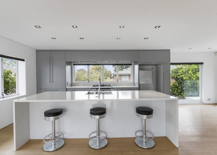  at 7 Cecil Road, Milford, Auckland