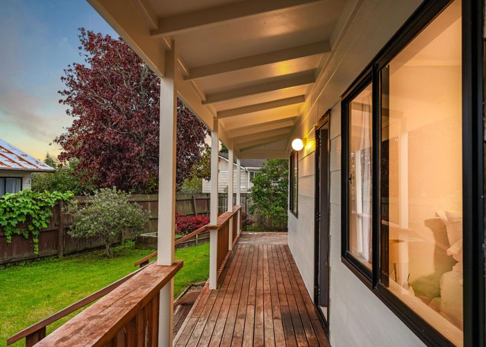  at 5 Posa Avenue, Henderson, Waitakere City, Auckland