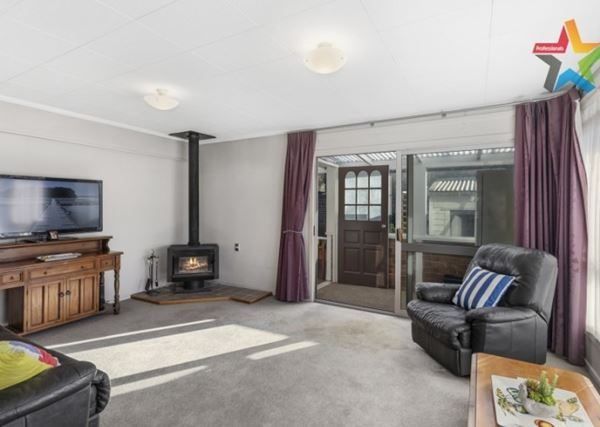  at 5 Bird Grove, Stokes Valley, Lower Hutt, Wellington