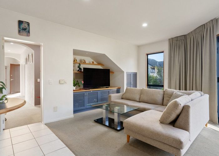  at 81 Mt Lebanon Crescent, The Gardens, Auckland
