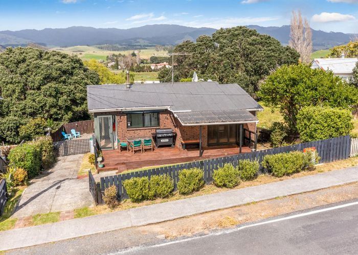  at 90 Howard Road, Papakura