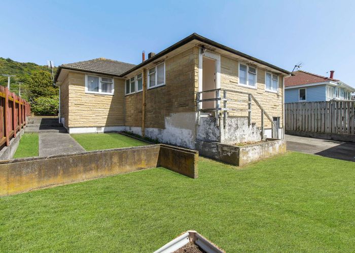  at 34 Kotuku Street, Elsdon, Porirua